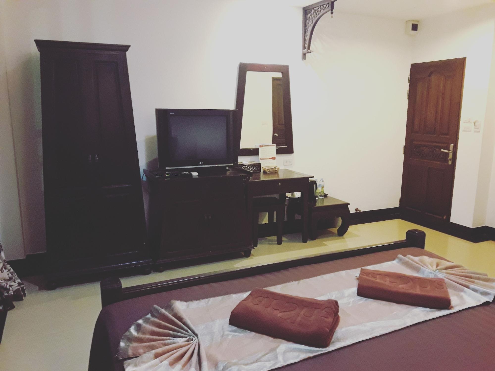 Baan Andaman Hotel Krabi town Екстериор снимка